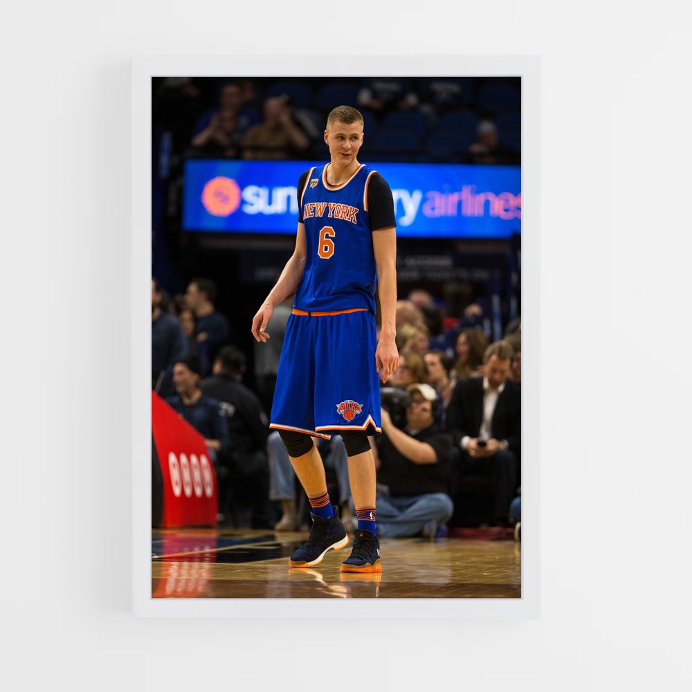 Poster Kristaps porzingis parquet – affiche Basketball (vue 3)